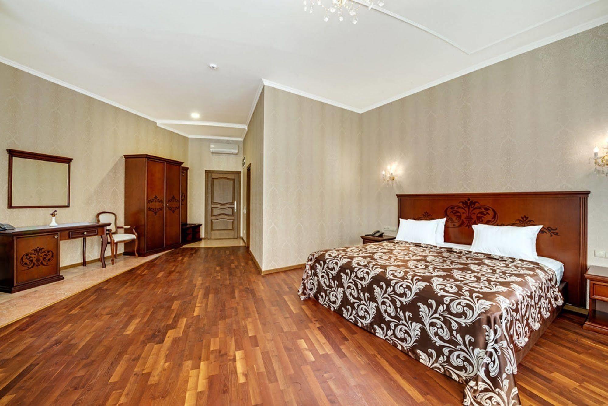 Black Sea Hotel Kiev Extérieur photo